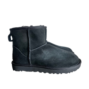 Ugg Women’s Classic Mini II Black Boot Size 5 #926